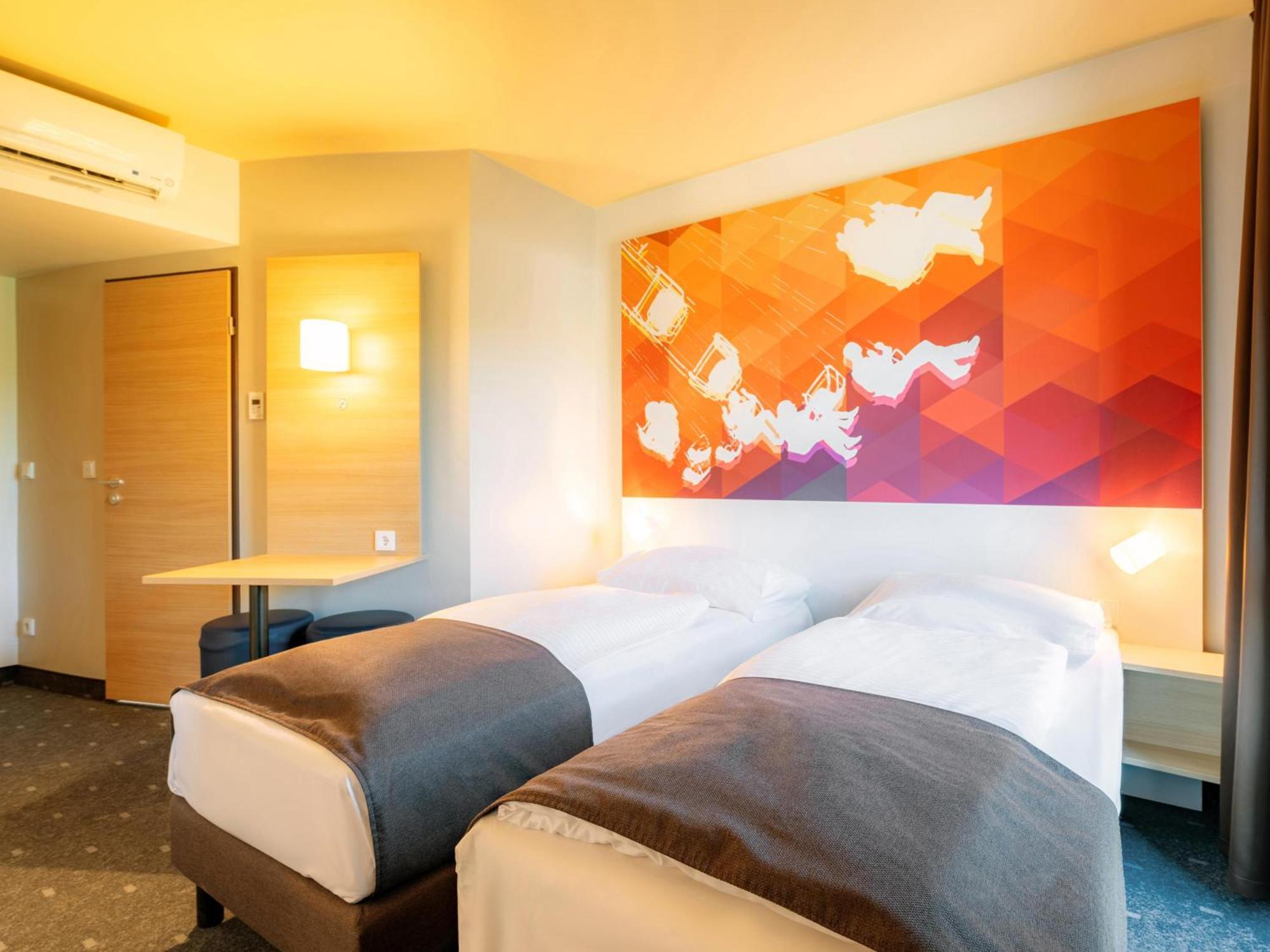 B&B Hotel Stuttgart-Bad Cannstatt Екстериор снимка
