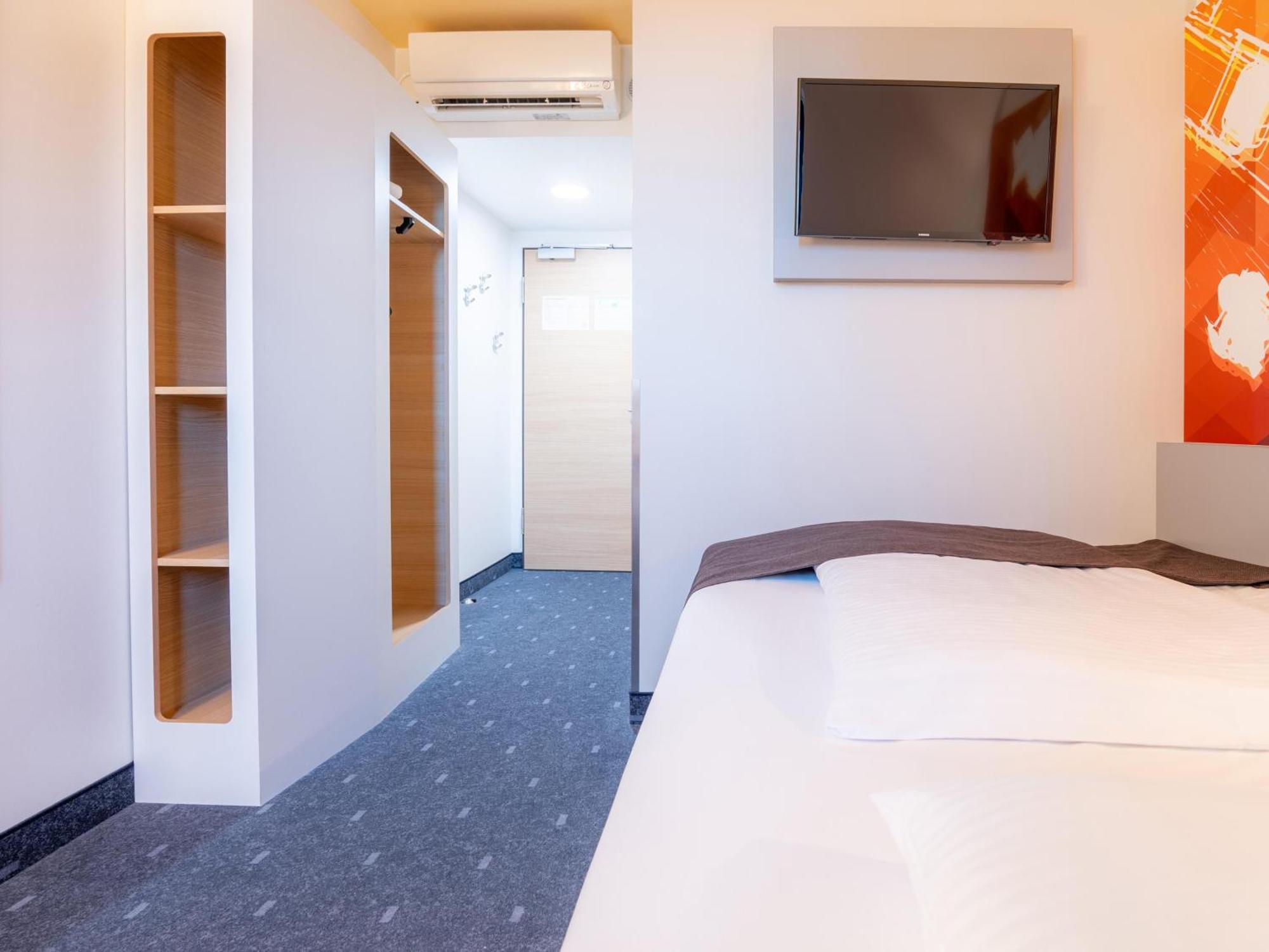 B&B Hotel Stuttgart-Bad Cannstatt Екстериор снимка
